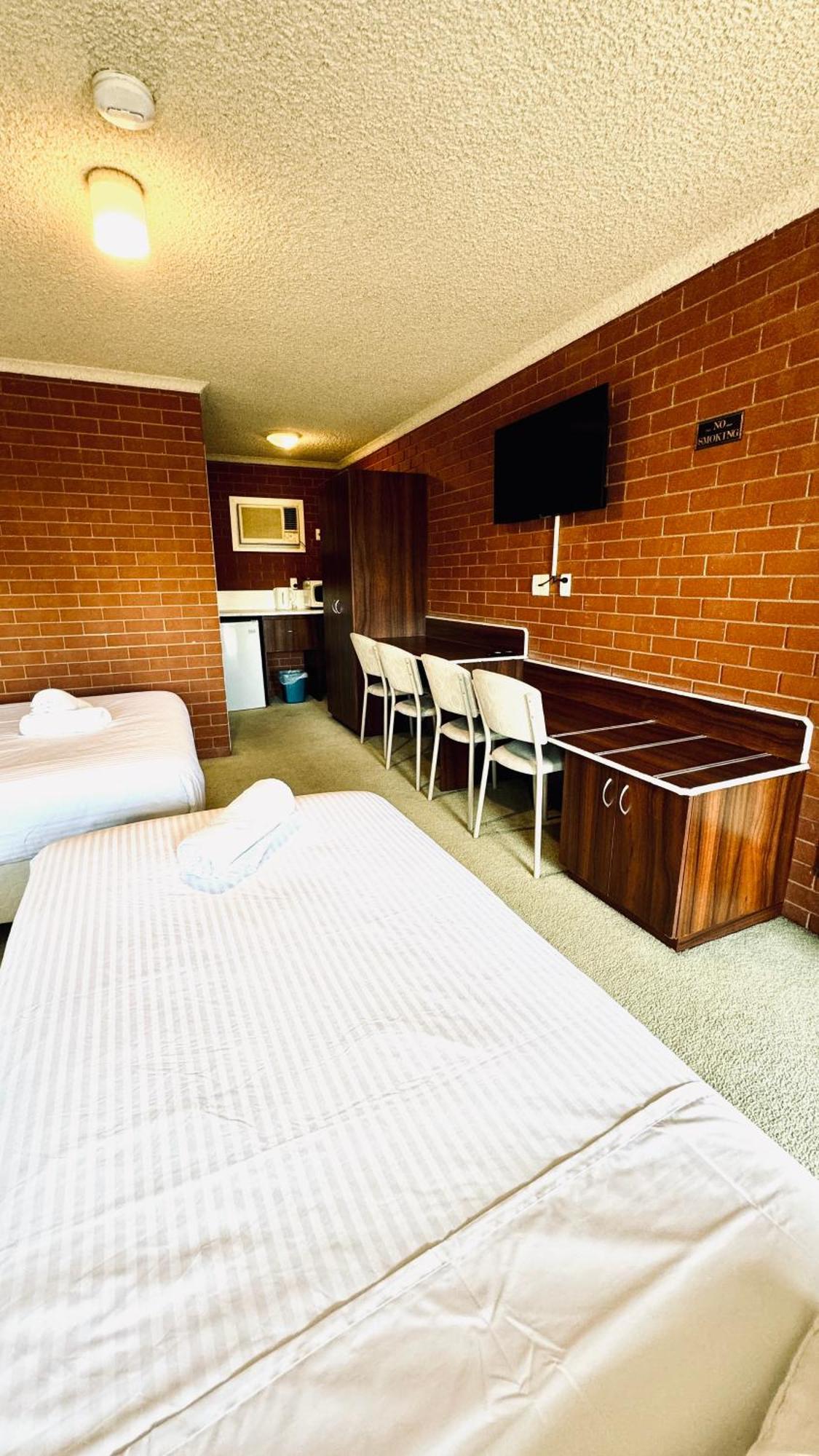 Junction Motel Wagga Wagga Wagga Exterior photo